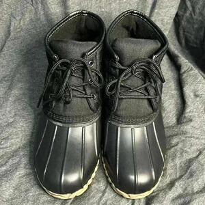 Saint John’s Bay rain boots, ready for the winter.